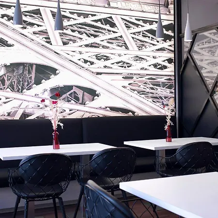 Opera Affiliated By Meliá Hotel 4*