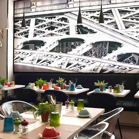 Hotel Opera Affiliated By Meliá