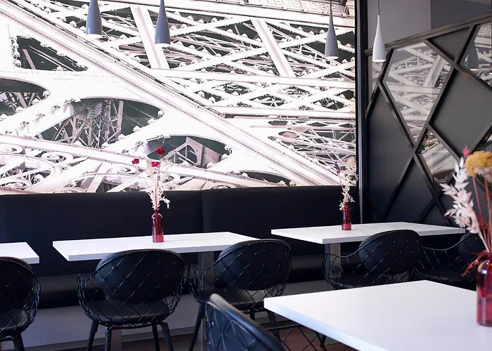 Opera Affiliated By Meliá Hotel 4*