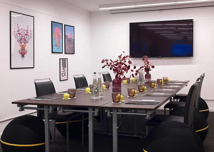 Opera Affiliated By Meliá Hotel 4*