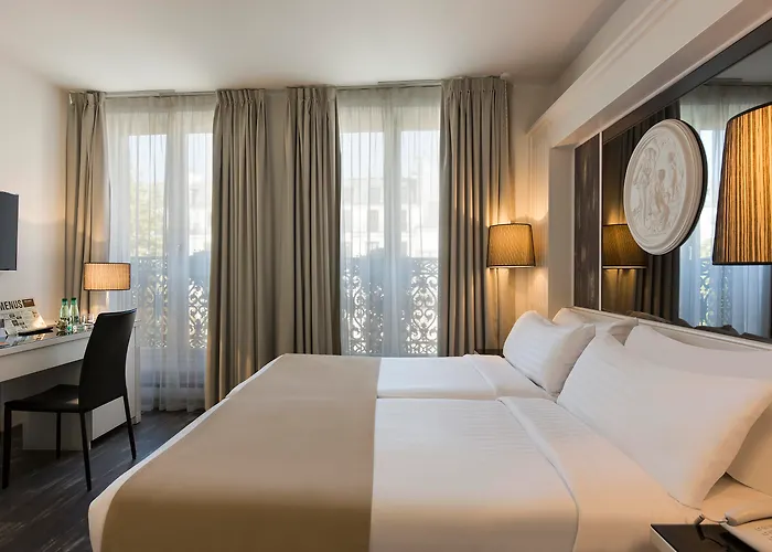 Hotel Opera Affiliated By Melia 4*