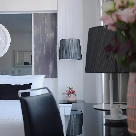 Opera Affiliated By Melia Hotel