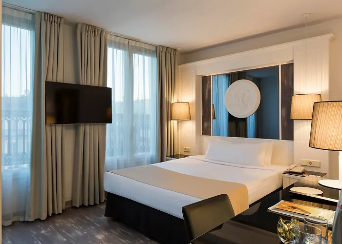Opera Affiliated By Meliá Hotel 4*