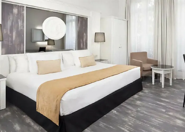 Opera Affiliated By Meliá Hotel